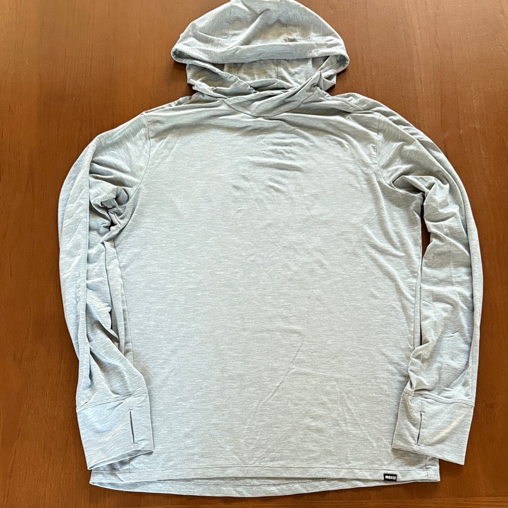 REI men’s sage green sun hoodie size M